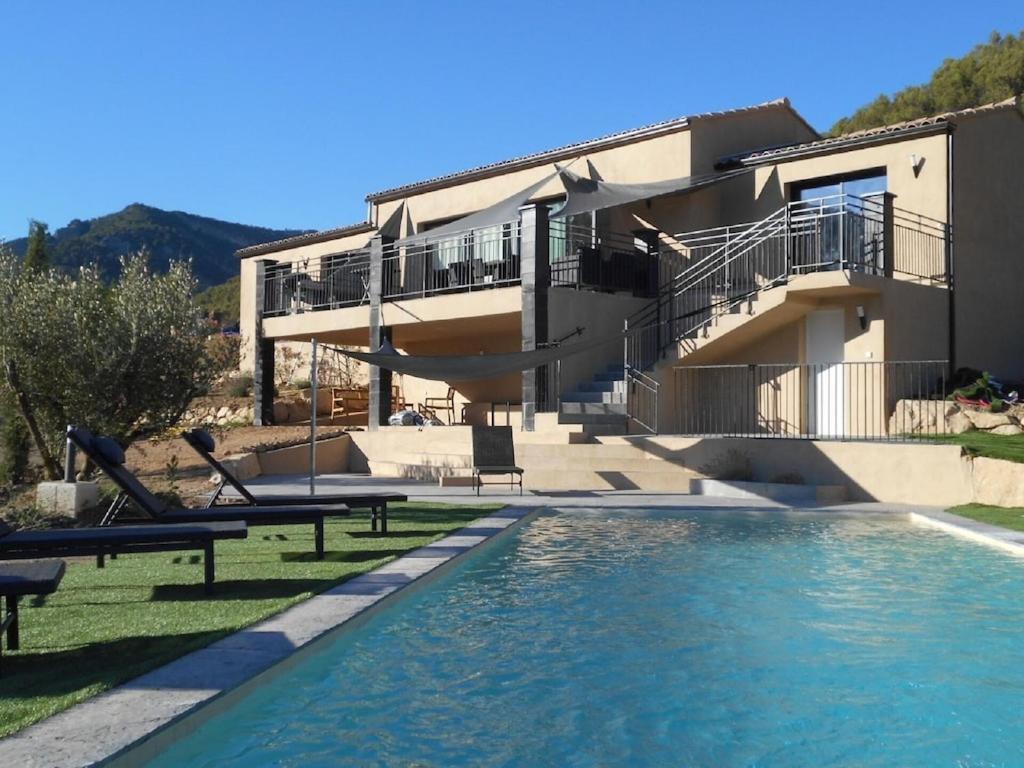Pre St Joseph Villa Propiac